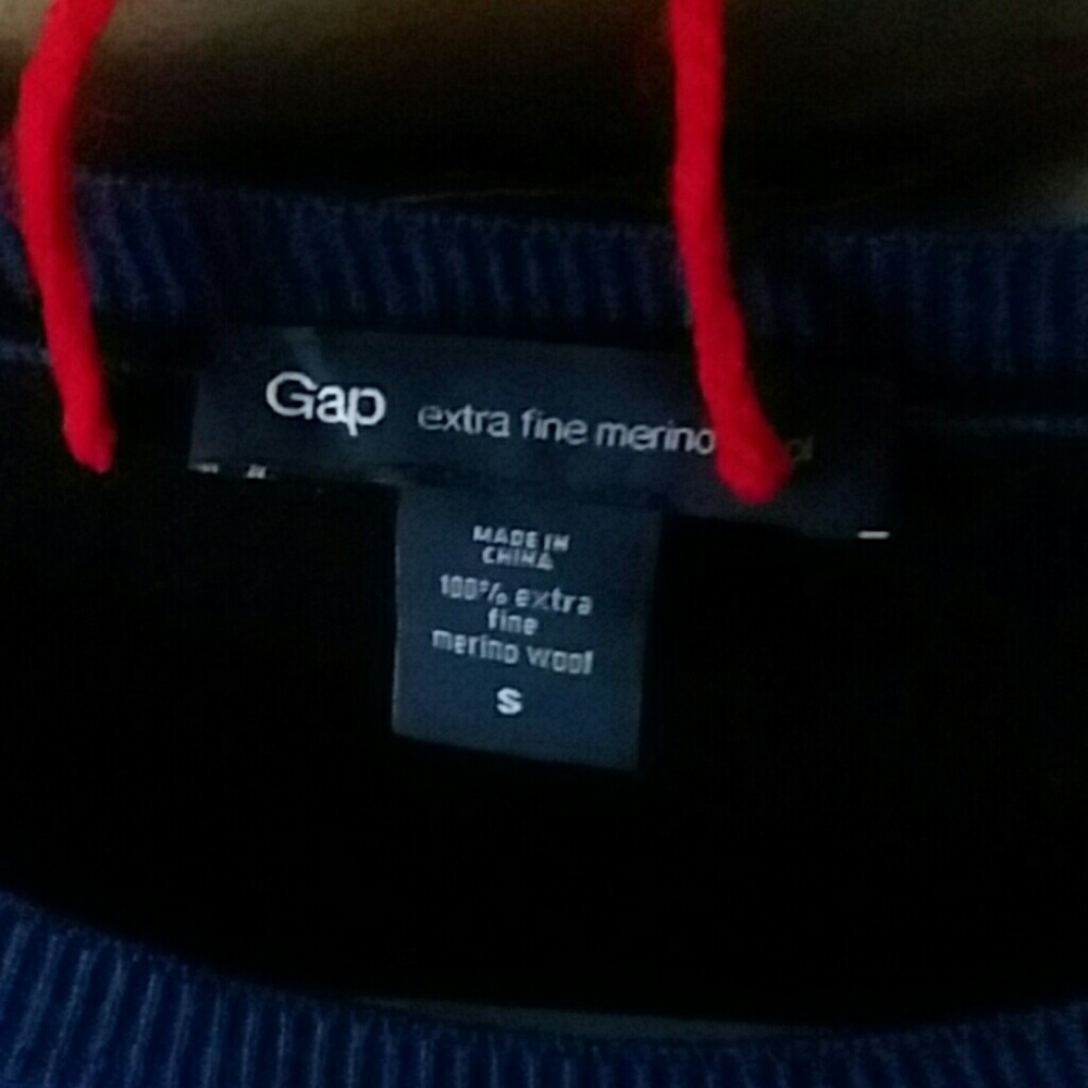 Gap - Picture 3 of 3